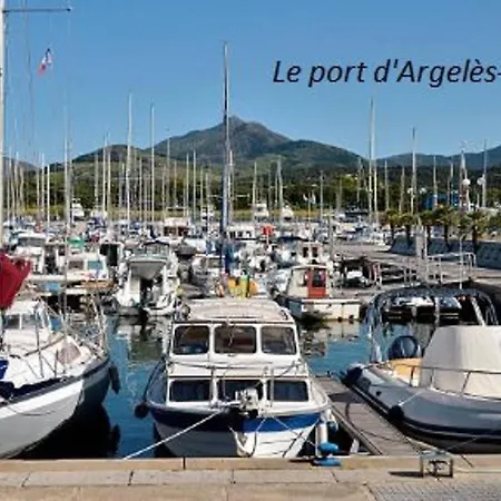 Apartment 2 Pieces Avec Terrasse Et Parking, A 150m De La Mer, - Fr-1-225-698 Argeles-sur-Mer